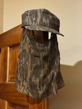 Load image into Gallery viewer, 80’s Mossy Oak Bottomland Snapback Hat w/ Mask 🇺🇸
