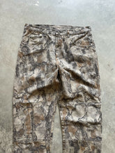 Load image into Gallery viewer, Vintage Natural Gear Camo Denim Pants (L)