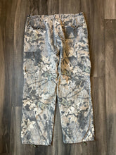 Load image into Gallery viewer, 1990’s Mossy Oak Gen 1 Breakup Camo Adjustable Waist Chamois Pants (XL)