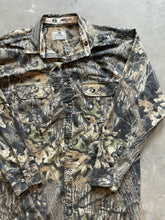 Load image into Gallery viewer, Vintage Mossy Oak Breakup Camo Button Up Shirt (XL)