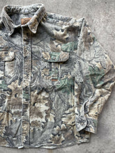 Load image into Gallery viewer, Vintage Ruddy Duck Brand Realtree Camo Chamois (XL/XXL)