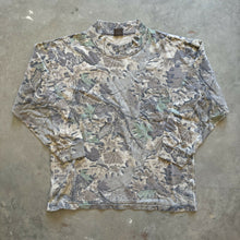 Load image into Gallery viewer, Vintage Realtree Advantage Camo Shirt (L)
