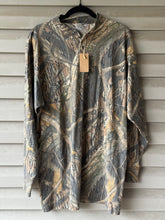 Load image into Gallery viewer, 00’s Mossy Oak Shadowbranch Henley Shirt (XXL)