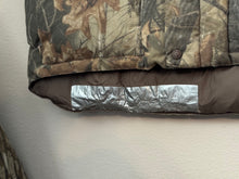 Load image into Gallery viewer, 00’s Cabela’s Realtree Hardwoods 20-200 Goose Down Vest (L/XL)