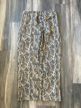 Load image into Gallery viewer, Vintage Columbia Omni Tech Mossy Oak Original Bottomland Camo Pants (L)