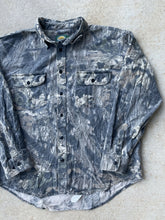 Load image into Gallery viewer, Vintage Mossy Oak Breakup Camo Chamois Shirt (XL)