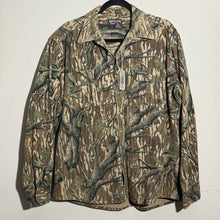 Load image into Gallery viewer, 90’s Rattler’s Mossy Oak Treestand Chamois Shirt (XL) 🇺🇸