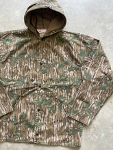 Load image into Gallery viewer, Vintage Mossy Oak Greenleaf Camo Lightweight Hoodie (M)