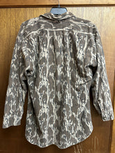 Load image into Gallery viewer, Vintage Mossy Oak Bottomland Shirt
