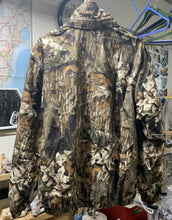 Load image into Gallery viewer, Vintage Mossy Oak Rain Tamer hunting suit