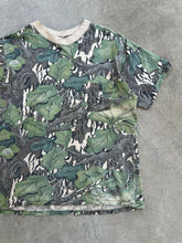 Load image into Gallery viewer, Vintage MossyOak Full Foliage Pocket T (L)