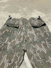 Load image into Gallery viewer, Vintage Mossy Oak Greenleaf Adjustable Pants (32x32)