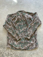Load image into Gallery viewer, Vintage Distressed Mossy Oak Greenleaf Camo Chamois Shirt (L)