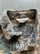 Load image into Gallery viewer, 90’s Realtree Advantage Camo Chamois Shirt (L/XL)