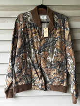 Load image into Gallery viewer, 90’s Mossy Oak Fall Foliage Alabama Bomber Jacket (XXL) 🇺🇸