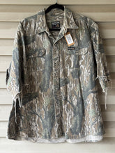 Load image into Gallery viewer, 90’s Rattler Mossy Oak Treestand Shirt (M) 🇺🇸