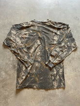 Load image into Gallery viewer, Vintage Realtree Camo Henley Shirt (XL)