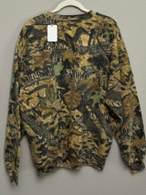 Load image into Gallery viewer, 00’s Mossy Oak Forest Floor Crewneck Sweatshirt (XL)