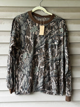 Load image into Gallery viewer, 90’s Mossy Oak Treestand Shirt (L) 🇺🇸