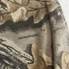 Load image into Gallery viewer, Vintage Realtree camo button up with duck embroidery