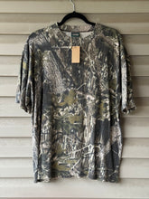 Load image into Gallery viewer, 00’s Mossy Oak Shadow Branch Shirt (XL)