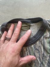 Load image into Gallery viewer, Vintage Youth Realtree Camo T-Shirt (Youth)