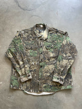 Load image into Gallery viewer, Vintage Realtree Camo Chamois Shirt (XL)