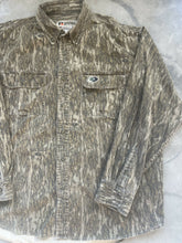 Load image into Gallery viewer, Mossy Oak Bottomland Camo Button-Up Shirt (XL)