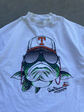 Load image into Gallery viewer, Vintage Bill Dance Fishing Shirt (M)