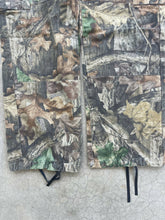 Load image into Gallery viewer, Vintage Wall’s Realtree Timber Camo Adjustable Waist Pants (L)