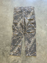 Load image into Gallery viewer, Vintage Mossy Oak Shadow Branch Camo Adjustable Waist (L)