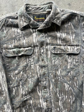 Load image into Gallery viewer, Vintage Browning MossyOak Treestand Camo Chamois (M)