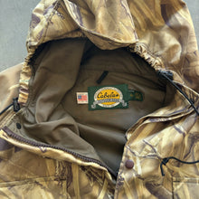 Load image into Gallery viewer, Vintage Cabela’s Advantage Wetlands Camo Jacket (L-Tall)