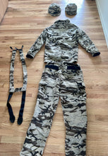 Load image into Gallery viewer, King of the mountain vintage wool blowdown camo hunting pants, lined jacket and hats LOT Beavertail frontier coat omnitherm with 36x30 bunwarmer pants men’s extra large desert woodland camo made in USA Jackson hole Wyoming