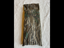 Load image into Gallery viewer, Very Rare Vintage Mossy oak Greenleaf Primos rattling bag