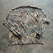 Load image into Gallery viewer, Vintage Realtree Advantage Camo Long Sleeve Shirt (2XL)