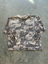 Load image into Gallery viewer, Vintage Distressed Mossy Oak Fall Foliage Camo Long Sleeve Shirt (XL)