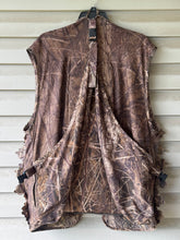 Load image into Gallery viewer, 00’s SAMPLE Avery Buck Brush Lightweight Shirt and Turkey Vest Combo (L/XL)