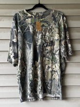 Load image into Gallery viewer, 00’s Mossy Oak Break Up Shirt (XL)