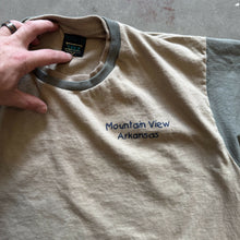 Load image into Gallery viewer, Vintage Mountain View Arkansas Deer T-Shirt (M)