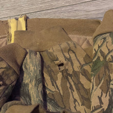 Load image into Gallery viewer, 90’s Mossy Oak Treestand Quilted Insulated Hoodie Jacket (M) 🇺🇸