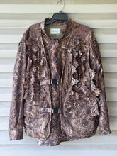 Load image into Gallery viewer, 00’s SAMPLE Avery Buck Brush Lightweight Shirt and Turkey Vest Combo (L/XL)