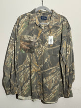 Load image into Gallery viewer, 00’s Mossy Oak Shadow Branch Shirt (XL)