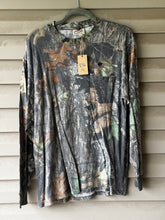 Load image into Gallery viewer, 00’s Mossy Oak Miller Welding Break Up Shirt (M)