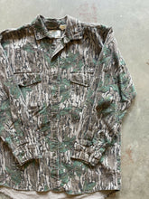 Load image into Gallery viewer, Vintage Mossy Oak Greenleaf Camo Chamois Shirt (M)