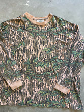 Load image into Gallery viewer, Vintage Mossy Oak Greenleaf Camo Long Sleeve Shirt (XL)