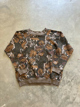 Load image into Gallery viewer, Vintage Mossy Oak Fall Foliage Camo Crewneck (L)