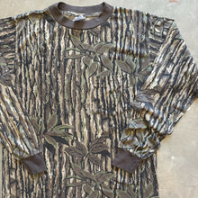 Load image into Gallery viewer, Vintage Realtree Camo Shirt (M)