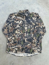 Load image into Gallery viewer, Vintage MossyOak Forest Floor Camo Chamios (L)