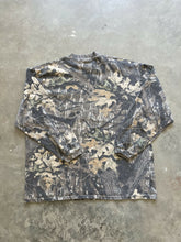 Load image into Gallery viewer, Vintage Mossy Oak Breakup Camo Long Sleeve Shirt (XL)
